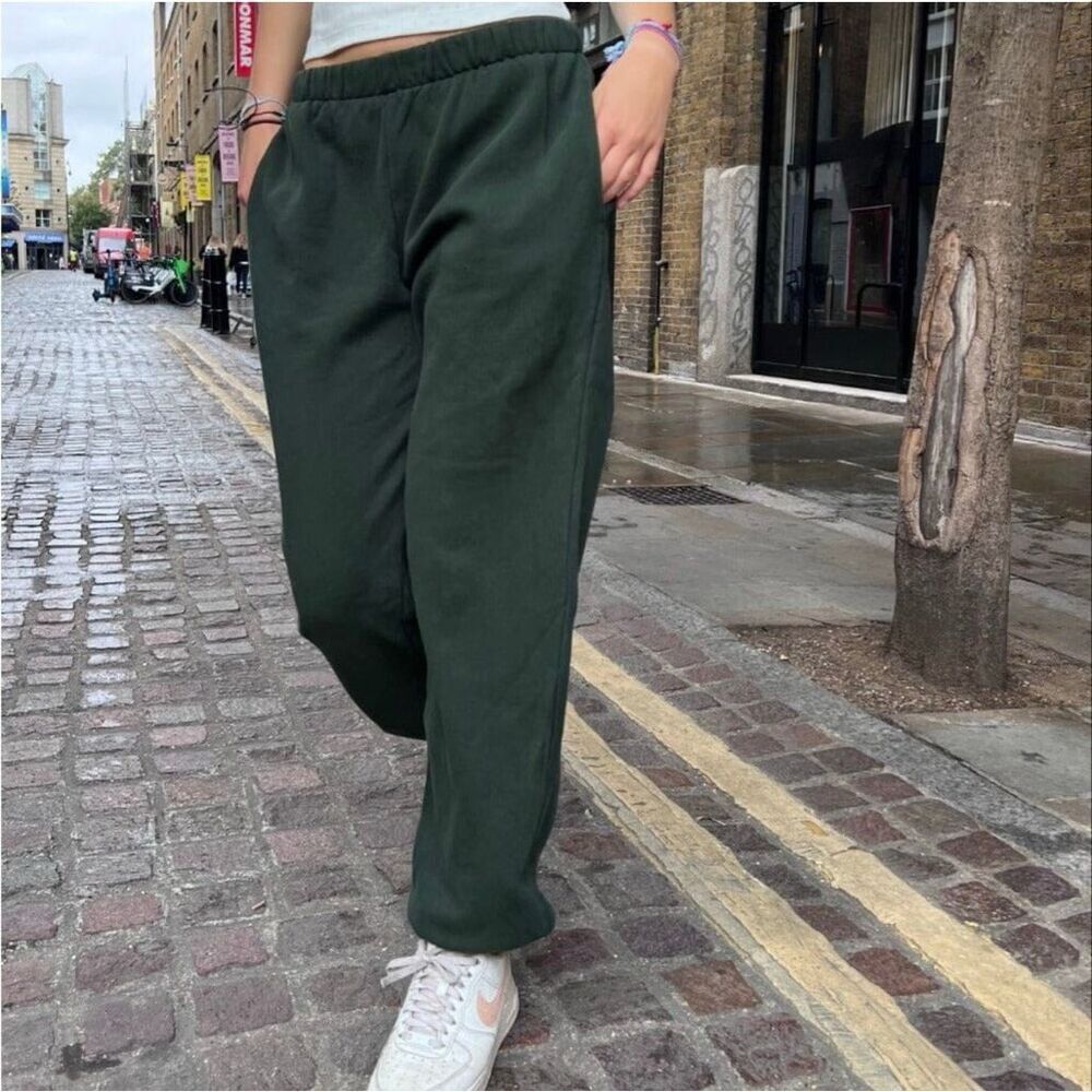 brandy melville rosa sweatpants jogger dark forest green one size pull on baggy